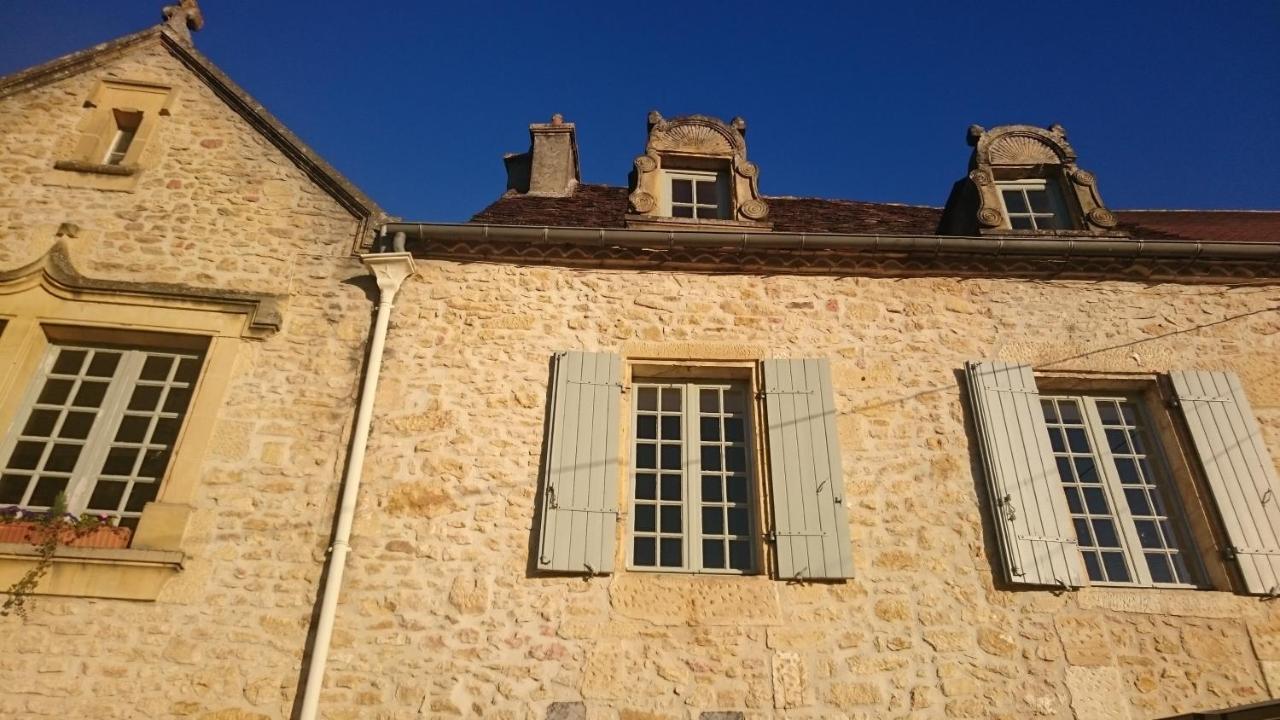 Rue Du Chateau Lalinde Екстериор снимка
